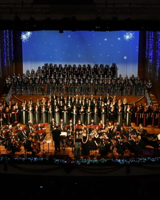 Live concert by St. Thomas More Academy Christmas Program