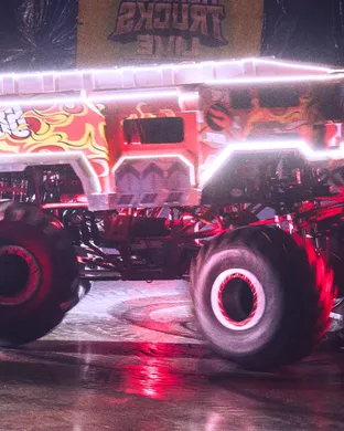Hot Wheels Monster Trucks Live Color Bash