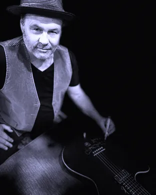 Martin Sexton Alexandria