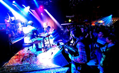 Mo Lowda and The Humble